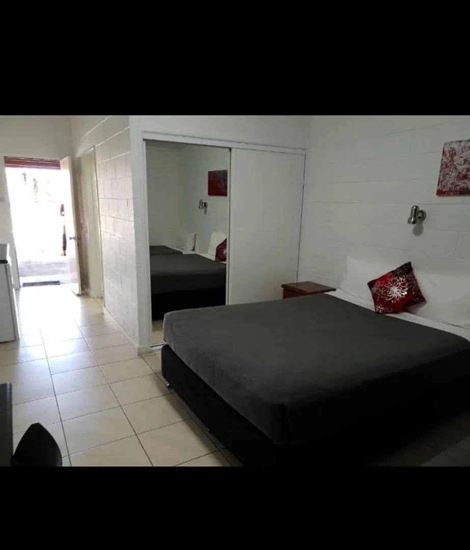 The Capricorn Hotel Blackwater Australia